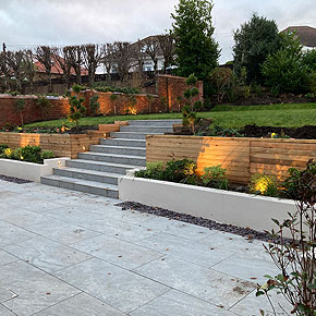 Large garden in Merrylee